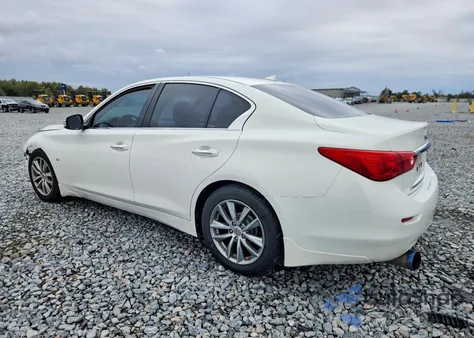 2015 Infiniti Q50 Base z USA, uszkodzony, nr VIN JN1BV7AP9FM334935